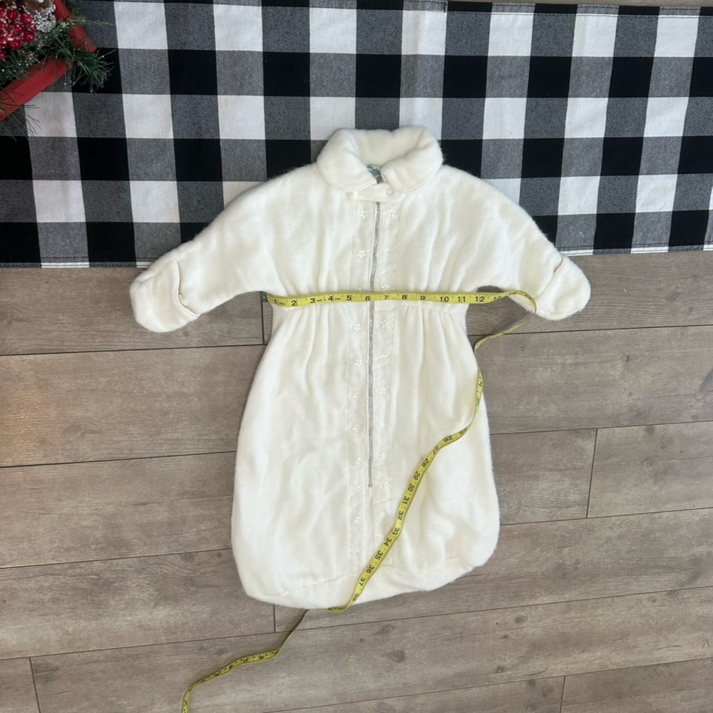 Vtg 1950s White Embroidered Bunting Sack Baby Girl Mun-Robe by Walter J. Murro - Picture 12 of 16